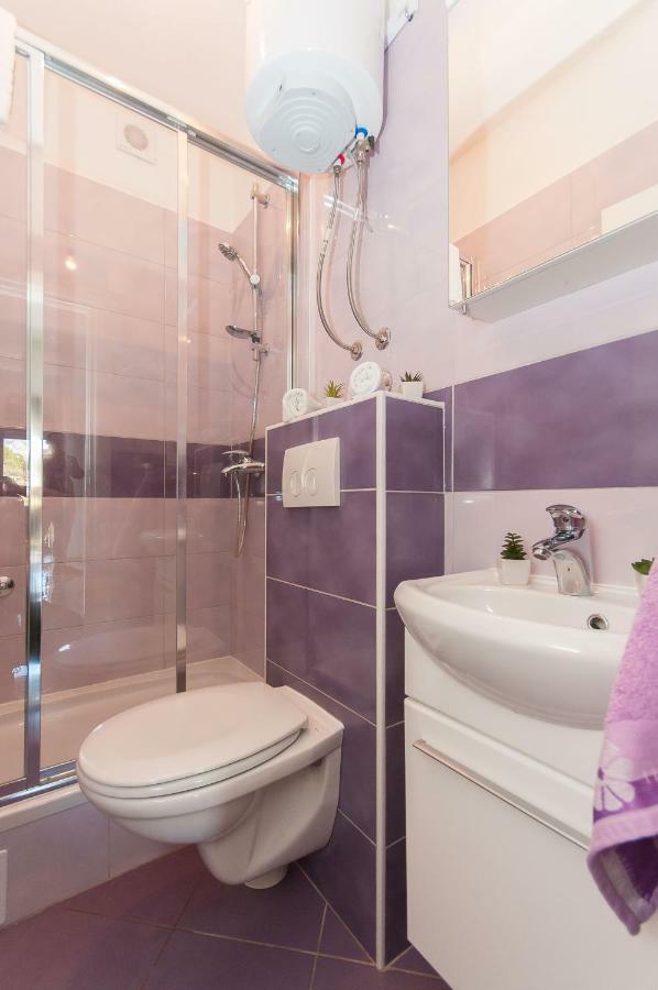 Apartment Ines Омиш Экстерьер фото
